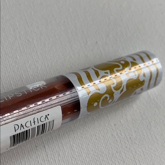 NEW Pacifica Plushious Liquid Mineral Lipstick - Picture 4 of 4